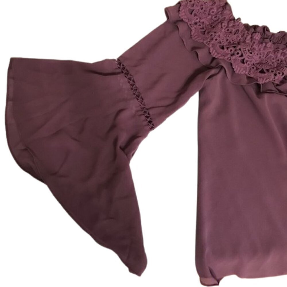 White House Black Market Women's Lavender Off the Shoulder Lace Blouse Large - Picture 5 of 8